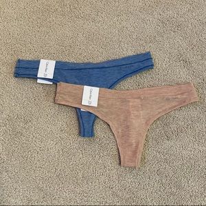 NWT Calvin Klein thongs set